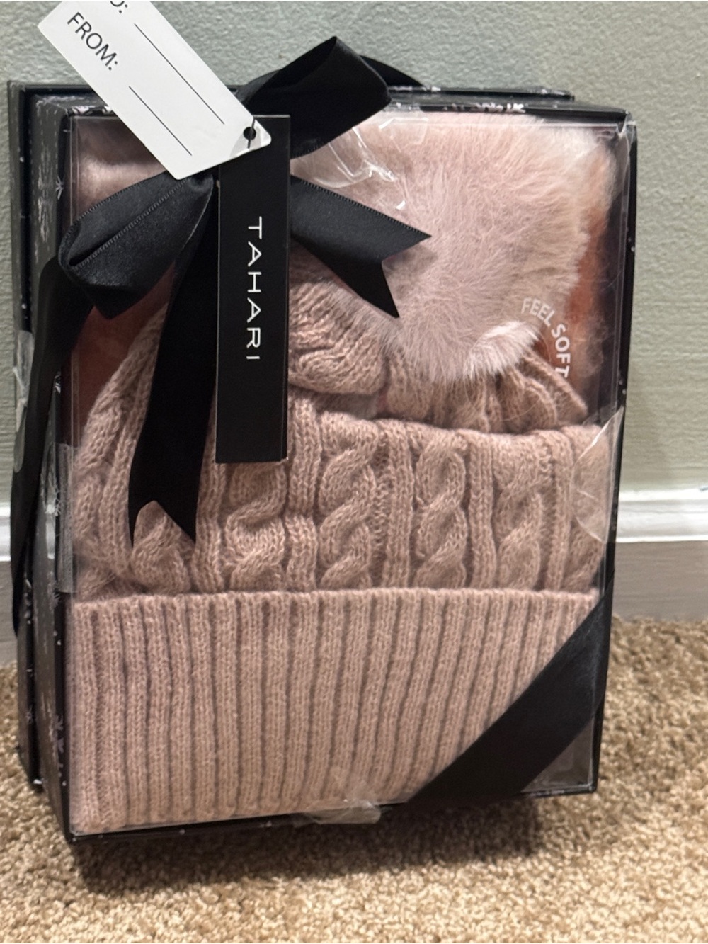 NIB NWT!! Tahari Blush Pink Cable Knit Hat & Scarf Set